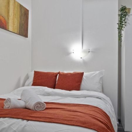 Hotel 64 Sydney Bagian luar foto