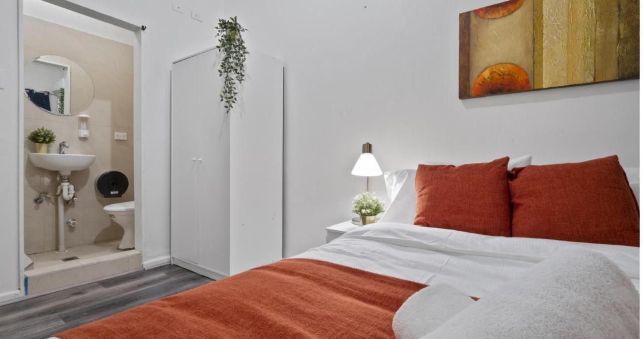 Hotel 64 Sydney Bagian luar foto